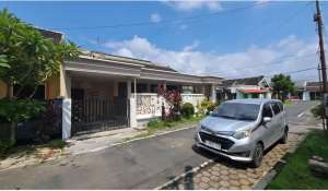 Rumah 2 lantai demang mulia kebonsari murah lokasi di Kaliwates, tersedia melalui melalui situs Olx