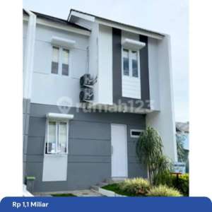 Rumah 2 Lantai di Kota Balikpapan Nyaman Strategis , tersedia melalui melalui situs Rumah123