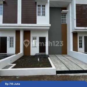 Rumah 2 lantai komplek perumahan Ciiganitri, dekat universitas Telkom , tersedia melalui melalui situs Rumah123