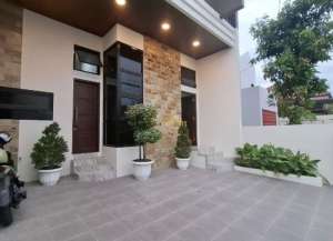 RUMAH 2 LANTAI SIAP HUNI DI KAWASAN STRATEGIS KALIURANG KM 7 lokasi di depok-2, tersedia melalui melalui situs Lamudi