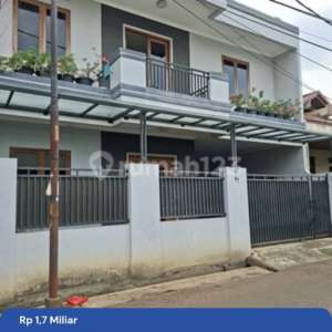 Rumah 2 Lantai Siap Huni Komplek Deplu Lokasi Sangat Strategis , tersedia melalui melalui situs Rumah123