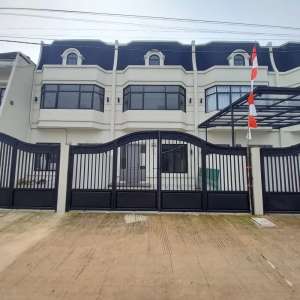 Rumah 2 Lt SHM 6 Menit ke RS Citra Medika Depok Dibantu KPR J-37616 lokasi di Cilodong, tersedia melalui melalui situs Olx
