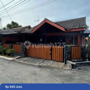 Rumah 3 KT Strategis 14 menit ke Summarecon Mall Bekasi Bisa KPR J35715 , tersedia melalui melalui situs Rumah123