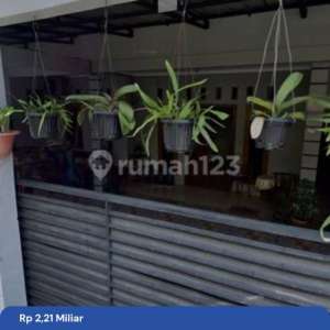 Rumah 6 Kamar Tidur SHM Siap KPR 9 Menit ke Stasiun Klender Baru J-32530 , tersedia melalui melalui situs Rumah123