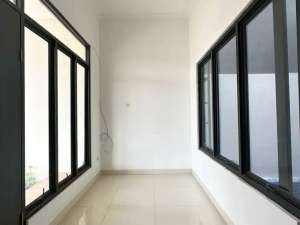 Rumah Ahz Jatimakmur Pondokgede, Baru 2 LANTAI Mewah Murah Kota Bekasi lokasi di Cikarang Utara, tersedia melalui melalui situs Olx