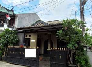 Rumah Asri 7 Menit ke Lagoon Avenue Mall Bekasi Bebas Banjir J-30711 lokasi di ",
          price: `1610000000`,
          currency: `IDR`
    };


    let pageData = {
        viewPhoneModalField: , tersedia melalui melalui situs Lamudi