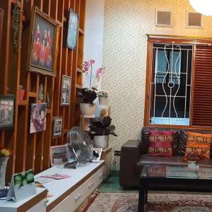 Rumah bagus di Jl.Cipinang Cempedak Polonia Cawang lokasi di Jatinegara, tersedia melalui melalui situs Olx