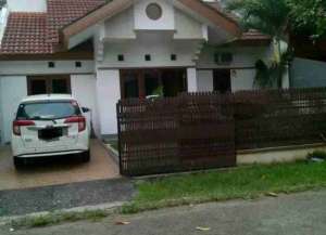 Rumah Bagus Disewa 2lt Kencana Loka BSD sektor 12 Tangerang lokasi di ",
          price: `70000000`,
          currency: `IDR`
    };


    let pageData = {
        viewPhoneModalField: , tersedia melalui melalui situs Lamudi
