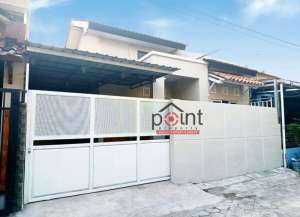 Rumah Bagus Full Renovasi Dekat Lor in Solo Hotel lokasi di ",
          price: `590000000`,
          currency: `IDR`
    };


    let pageData = {
        viewPhoneModalField: , tersedia melalui melalui situs Lamudi