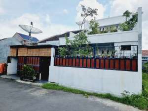 Rumah bagus nyaman 2 Lt di Cluster Area Gentan lokasi di Baki, tersedia melalui melalui situs Olx