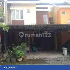 Rumah bagus rapih dan standar area Catalonia BSD , tersedia melalui melalui situs Rumah123