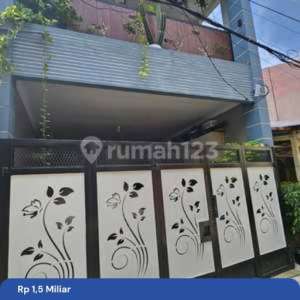 Rumah Bagus Shm Di Komplek Abadi Duren Sawit Jakarta Timur , tersedia melalui melalui situs Rumah123