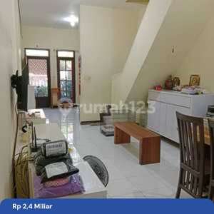 Rumah Bagus, Terawat, dan Full 2 Lantai di Taman Alfa Indah, Joglo , tersedia melalui melalui situs Rumah123