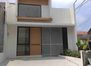 RUMAH BARU DI PONDOK BENOWO INDAH SURABAYA BARAT lokasi di ",
          price: `550000000`,
          currency: `IDR`
    };


    let pageData = {
        viewPhoneModalField: , tersedia melalui melalui situs Lamudi