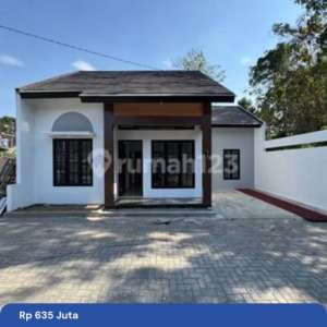 Rumah Baru Siap Huni Ada 6 Unit Jalan Depan Rumah Simpangan Dekat Pasar Sleman , tersedia melalui melalui situs Rumah123