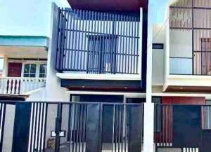 Rumah Baruk Utara, dekat MERR, Galaxy Mall, Superindo lokasi di rungkut, tersedia melalui melalui situs Lamudi