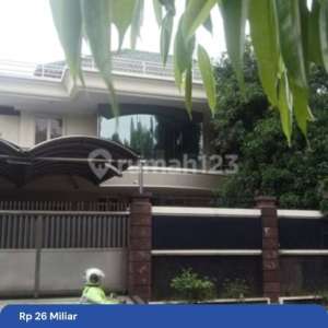Rumah Besar di Puri Indah, Jakarta Barat25 x 30 m2 Jalan Utama , tersedia melalui melalui situs Rumah123