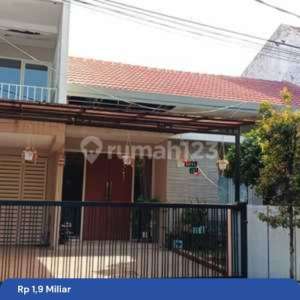 Rumah Butuh Minim Renovasi Unfurnished SHM Sidoarjo, Surabaya , tersedia melalui melalui situs Rumah123