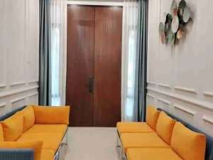 Rumah Cantik Full Furnish di Taman Century I Depan Mall Pakuwon Bekasi lokasi di Bekasi Selatan, tersedia melalui melalui situs Olx