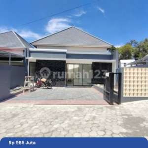Rumah Cantik Megah Dalam Perumahan Di Jangkang Jakal Km 13 Jogja , tersedia melalui melalui situs Rumah123