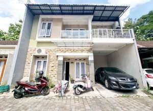 Rumah Cantik Nyaman Dalam Perumahan Cluster di Gedongan Colomadu KRA lokasi di baturan, tersedia melalui melalui situs Lamudi