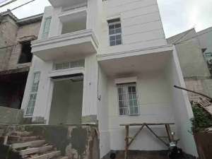 Rumah clasik eropa 925 jt di Bambu Apus jakarta timur lokasi di Bambu Apus, tersedia melalui melalui situs Olx