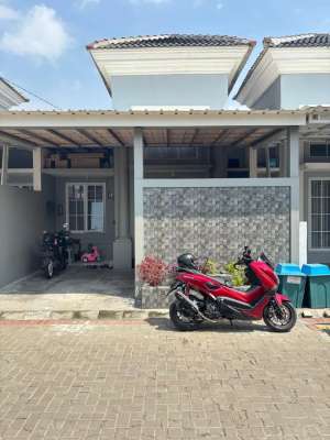 Rumah cluster over kredit 60 jta siap huni 15 menit bandara lokasi di Tangerang, tersedia melalui melalui situs Olx