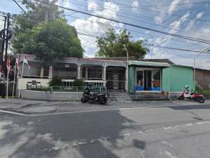 Rumah dan tempat usaha dekat kampus UNS lokasi di Jebres, tersedia melalui melalui situs Olx