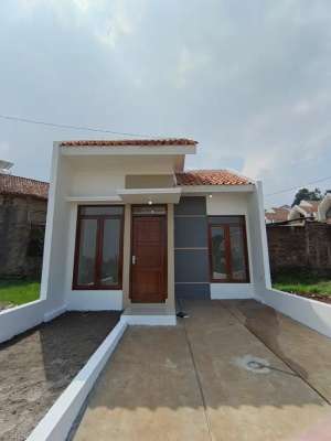 Rumah dekat kota madya 20 menit ke uin cibiru dan pasar ujung berung lokasi di Ujung Berung, tersedia melalui melalui situs Olx