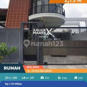 Rumah Desain Stylis Di Jalan Teluk Grajakan Blimbing Malang , tersedia melalui melalui situs Rumah123