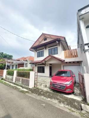 Rumah Di Bogor Asri Nyaman Siap Huni 2 Lantai Di Sindang Barang 1 lokasi di Cibinong, tersedia melalui melalui situs Olx