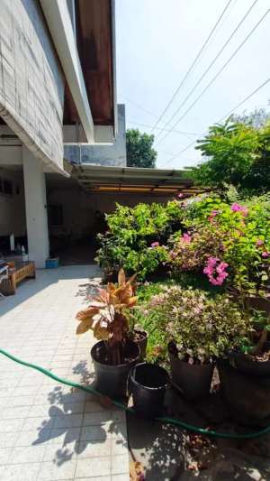 Rumah di Kertajaya Indah Tengah lokasi di Gubeng, tersedia melalui melalui situs Olx