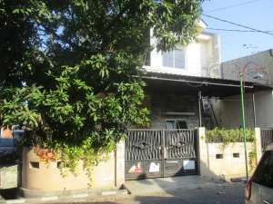 RUMAH DI PERUM GRAHA KUNCARA BLOK D NO 12, KEMIRI, SIDOARJO lokasi di Buduran, tersedia melalui melalui situs Olx