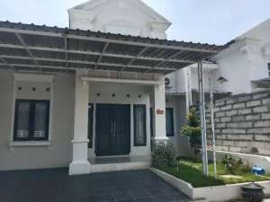 rumah di sapphire residence lokasi di Tegal Timur, tersedia melalui melalui situs Olx