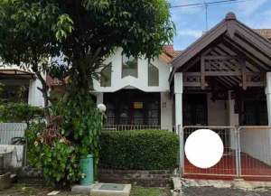 Rumah di sewakan di Kemang Pratama 2, Bekasi. lokasi di ",
          price: `35000000`,
          currency: `IDR`
    };


    let pageData = {
        viewPhoneModalField: , tersedia melalui melalui situs Lamudi