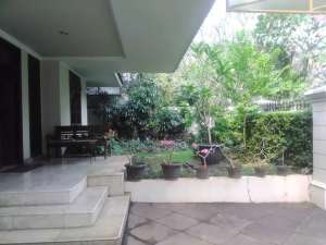 Rumah di Taman duta pondok indah, LT 428m2 LB 600m2 lokasi di Cilandak, tersedia melalui melalui situs Olx