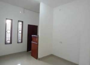 Rumah Dijual 2,5 Lantai Taman Kota Mas Full Renovasi Dekat Grand Batam, UiB, Bcs Mall, Sandona Baloi lokasi di batu-selicin, tersedia melalui melalui situs Lamudi