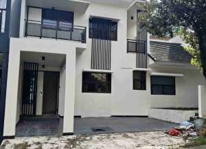Rumah equator kawasan depan Sentul city Bogor Babakan Madang lokasi di babakan-madang, tersedia melalui melalui situs Lamudi