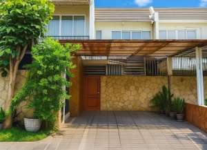 Rumah Forest Mansion, Cluster Tropical STRATEGIS, SIAP HUNI lokasi di ",
          price: `2300000000`,
          currency: `IDR`
    };


    let pageData = {
        viewPhoneModalField: , tersedia melalui melalui situs Lamudi