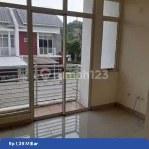 Rumah Green Lake City Di Cluster Amerika 4x15 Bagus , tersedia melalui melalui situs Rumah123