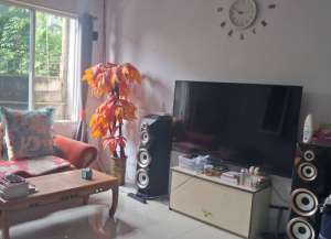 Rumah Hadap Timur 5 Kamar Tidur 8 Menit ke Cibinong City Mall J-38016 lokasi di ",
          price: `1080000000`,
          currency: `IDR`
    };


    let pageData = {
        viewPhoneModalField: , tersedia melalui melalui situs Lamudi