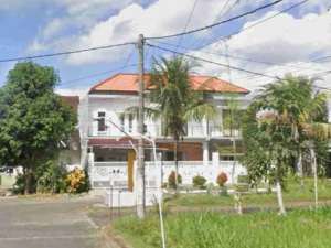 Rumah Harga Tanah di Dharma Alam dekat Roxy Square Jember lokasi di Kaliwates, tersedia melalui melalui situs Olx