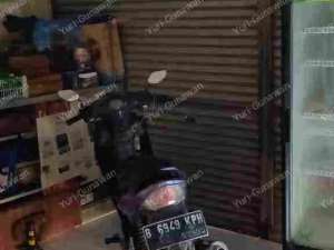 Rumah Hook Pinggir jalan di Pekayon lokasi di Bekasi Selatan, tersedia melalui melalui situs Olx