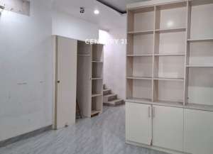 Rumah Hook Semi Furnish Cluster Alamanda Di JGC Jakarta Timur lokasi di cakung, tersedia melalui melalui situs Lamudi