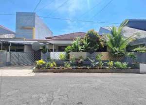 RUMAHKANTOR SIAP HUNI DI JL MAWAR BRUMBUNGAN SEMARANG TENGAH lokasi di semarang-selatan, tersedia melalui melalui situs Lamudi