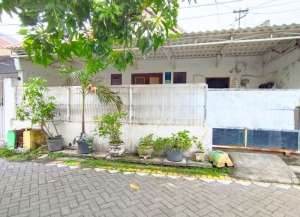 Rumah Karang Empat Tambaksari Surabaya Timur lokasi di ploso-4, tersedia melalui melalui situs Lamudi