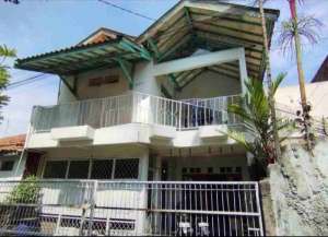 Rumah klasik multi fungsi di sayap cibaduyut bandung lokasi di bojongloa-kidul, tersedia melalui melalui situs Lamudi