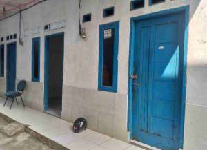 Rumah kontrakan 3 petak di Peusar Binong belakang taman Ubud Lippo Karawaci lokasi di curug-1, tersedia melalui melalui situs Lamudi