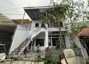 RUMAH KOS DIJUAL SUPER MURAH di Kebayoran Baru Radio Dalam lokasi di ",
          price: `3000000000`,
          currency: `IDR`
    };


    let pageData = {
        viewPhoneModalField: , tersedia melalui melalui situs Lamudi