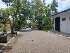 RUMAH LAMA KETINTANG PERMAI SIAP HUNI SURABAYA SELATAN. DEKAT MASJID AL AKBAR, AL HIKMAH, A. YANI, TOL WARU, BANDARA JUANDA lokasi di Jambangan, tersedia melalui melalui situs Olx